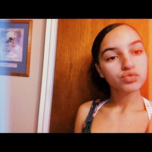 Meet your Posher, Hannah